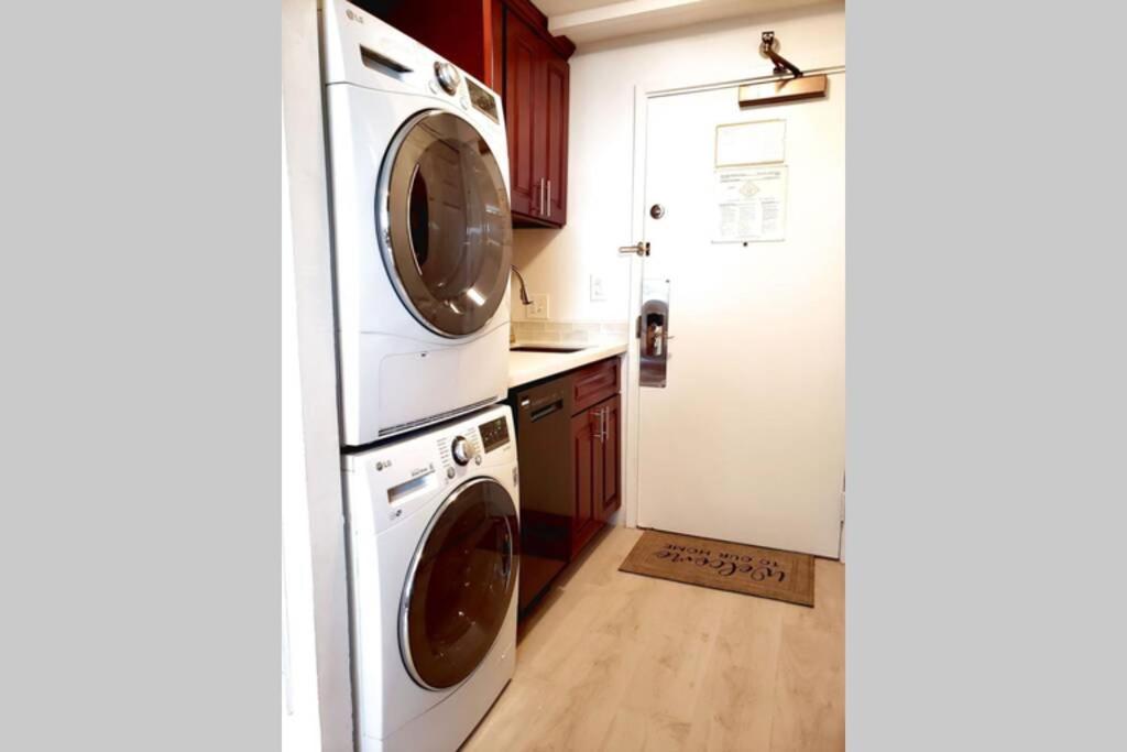 Waikiki Marina Studio, Ocean View, Free Parking & Wifi โฮโนลูลู ภายนอก รูปภาพ